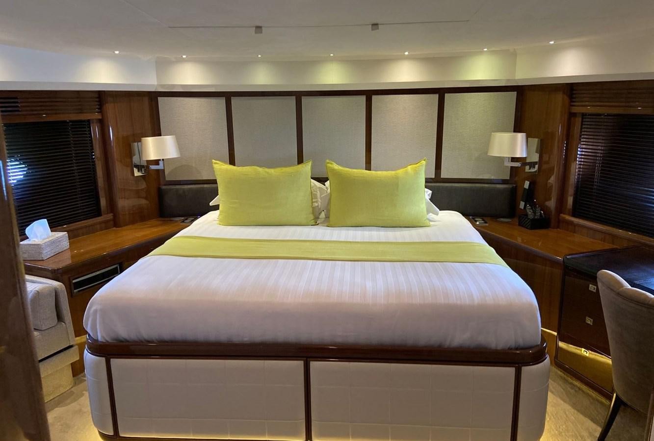 a hotel room with a bed aboard EXPERIENCE Yacht for Sale