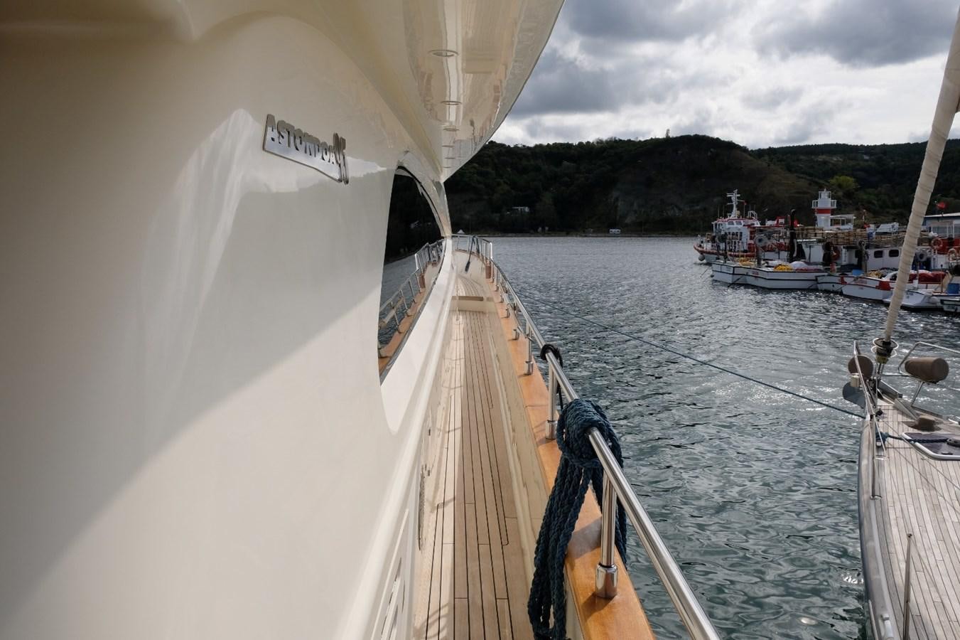 a boat is sailing on the water aboard WONDERLAND Yacht for Sale