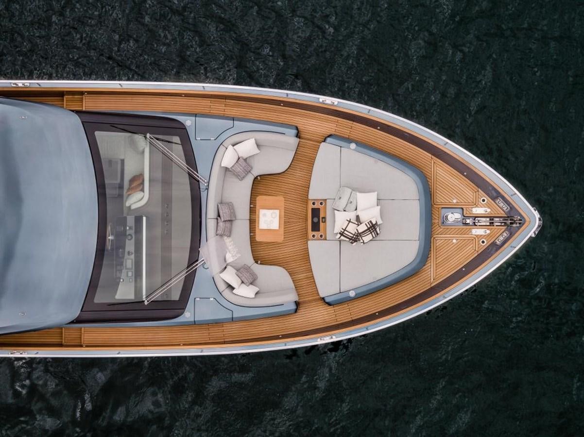 a model of a person on a plane aboard SETTANTOTTO 78 Yacht for Sale