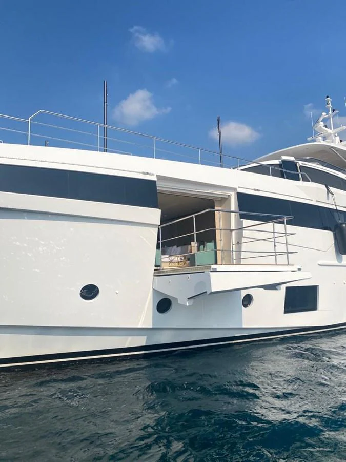 a white yacht in the water aboard R.DARENBEN Yacht for Sale