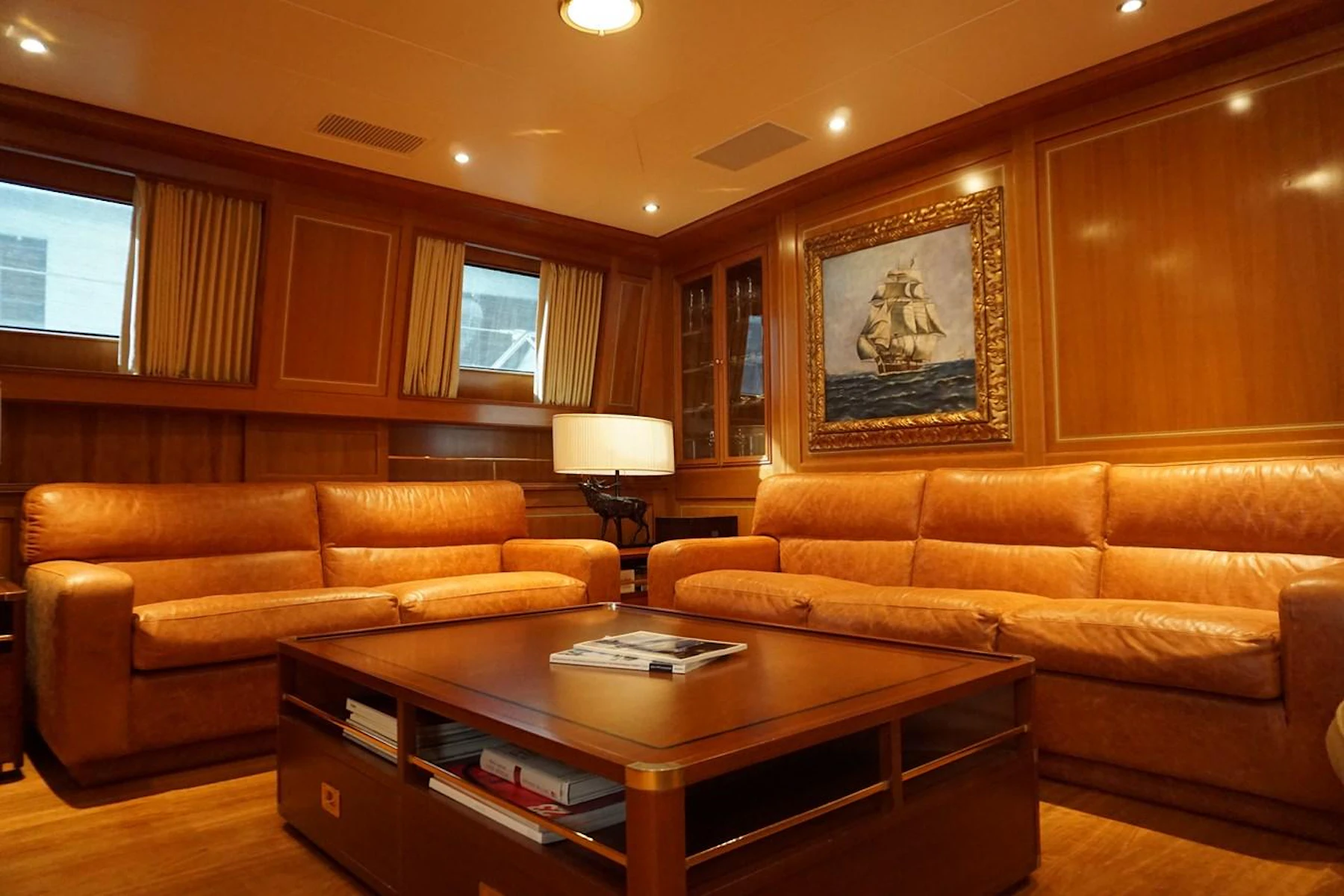 ELLEN yacht charter 4