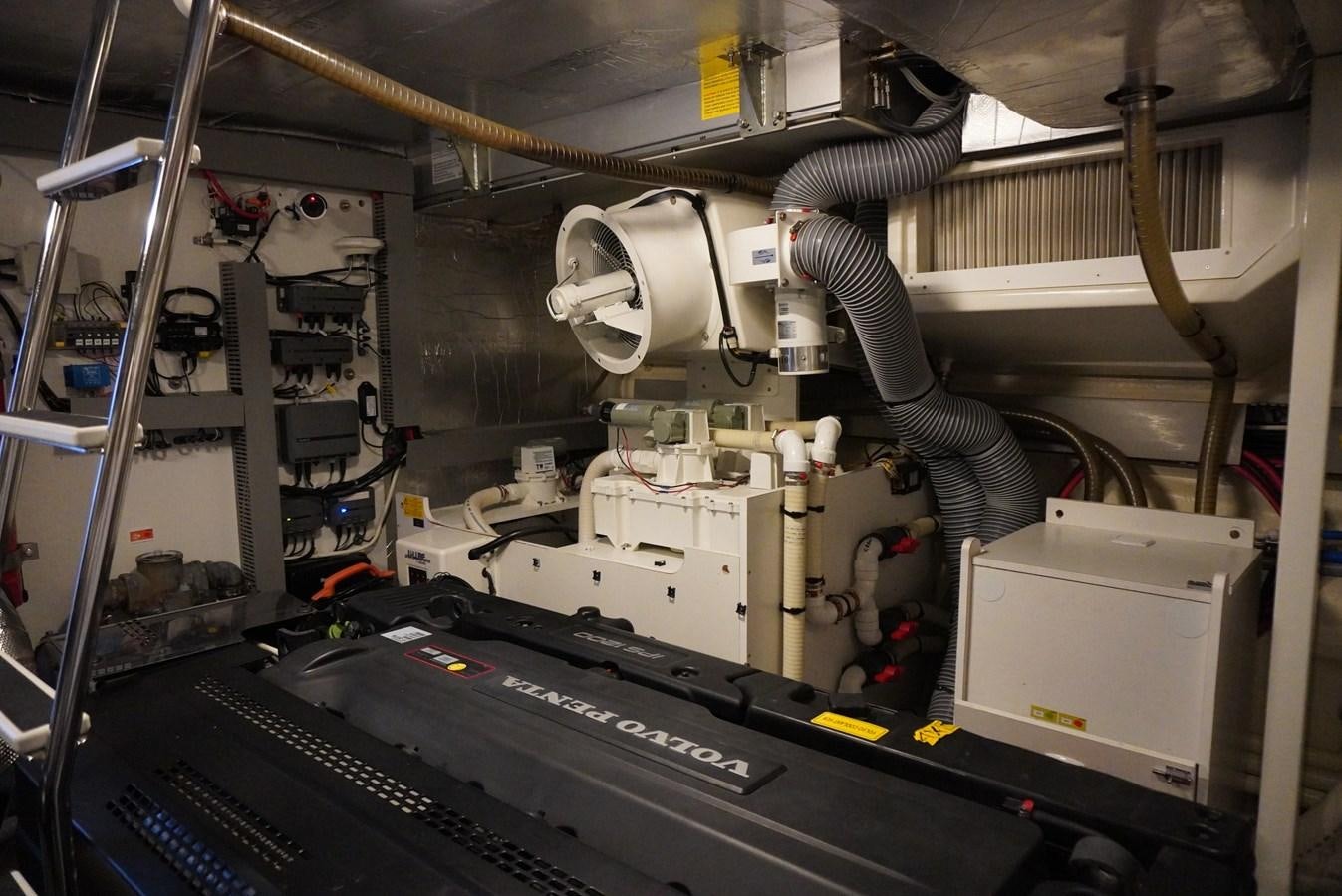 a machine with a large metal tube aboard 2017 PRESTIGE 680  Yacht for Sale