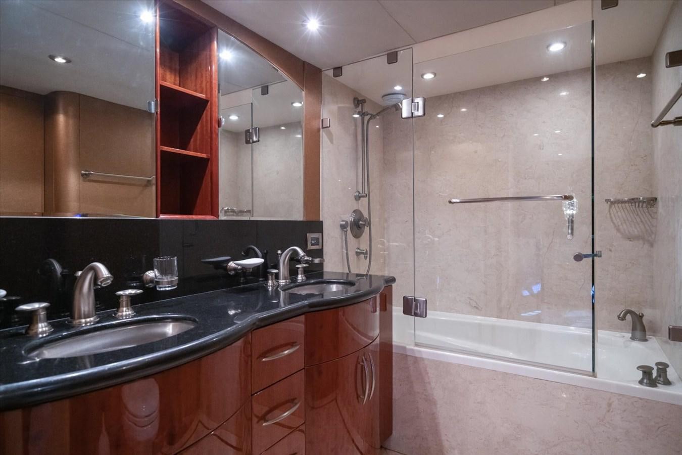 a bathroom with a large tub aboard GOLDEN LADY Yacht for Sale