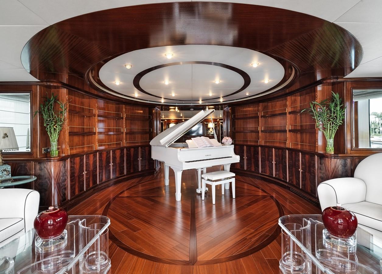 a room with a large mirror aboard BLUE EYES LONDON Yacht for Sale