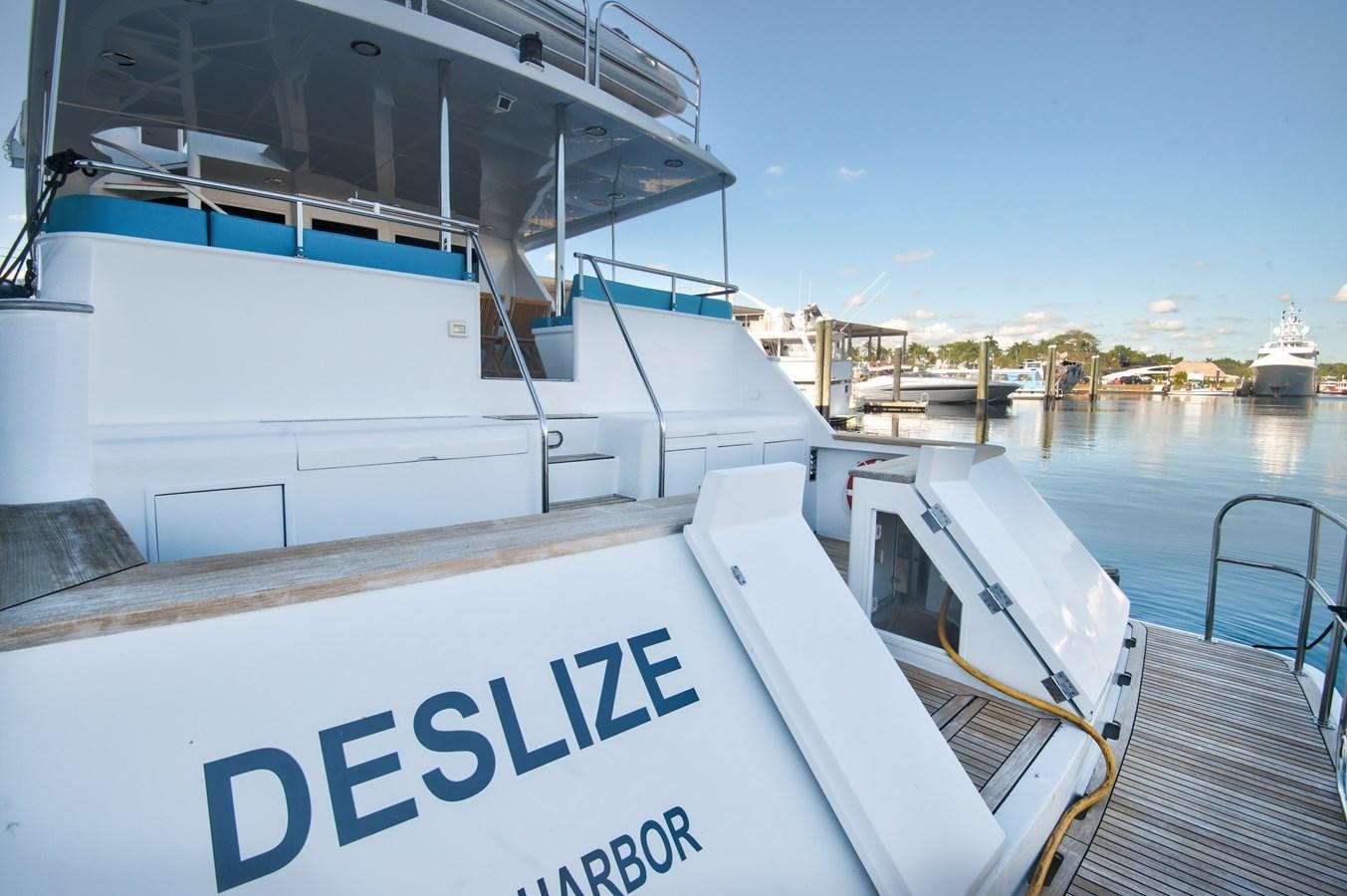 a boat docked at a pier aboard DESLIZE Yacht for Sale