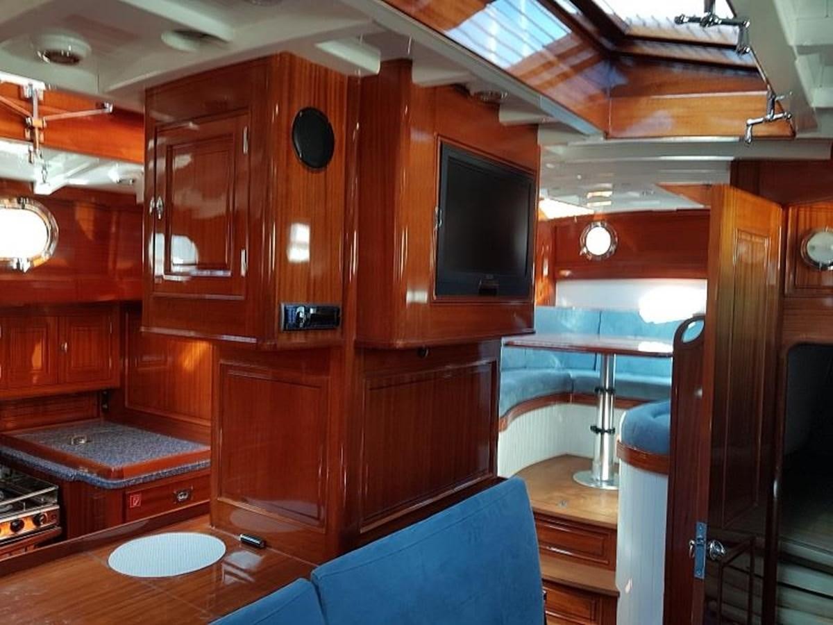 a cabin with a tv aboard TIOGA OF HAMBURG Yacht for Sale