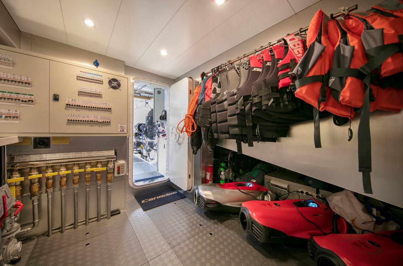 a store with clothes on the wall aboard NEW CANADOS 888 EVO Yacht for Sale