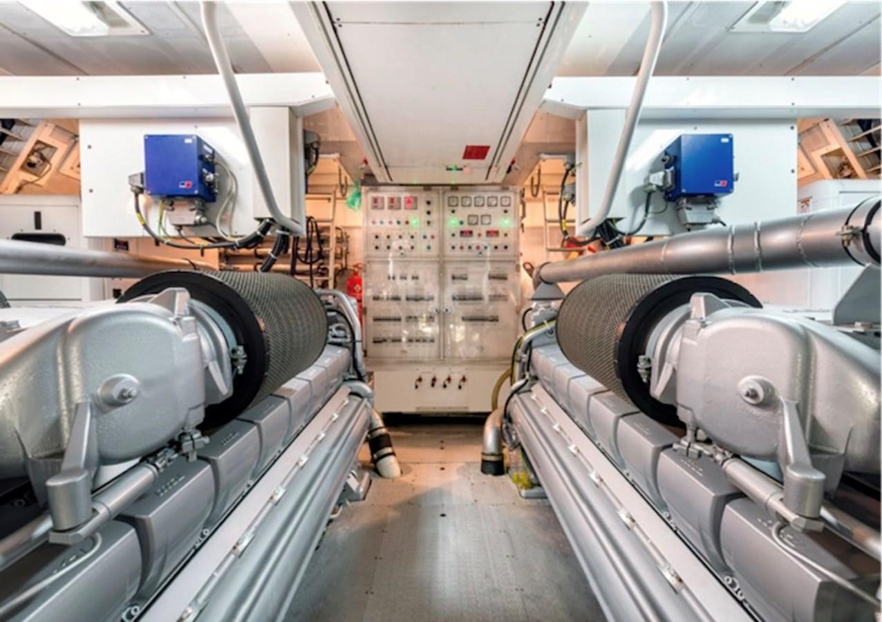 a room with machines aboard LEOPARD 27M Yacht for Sale