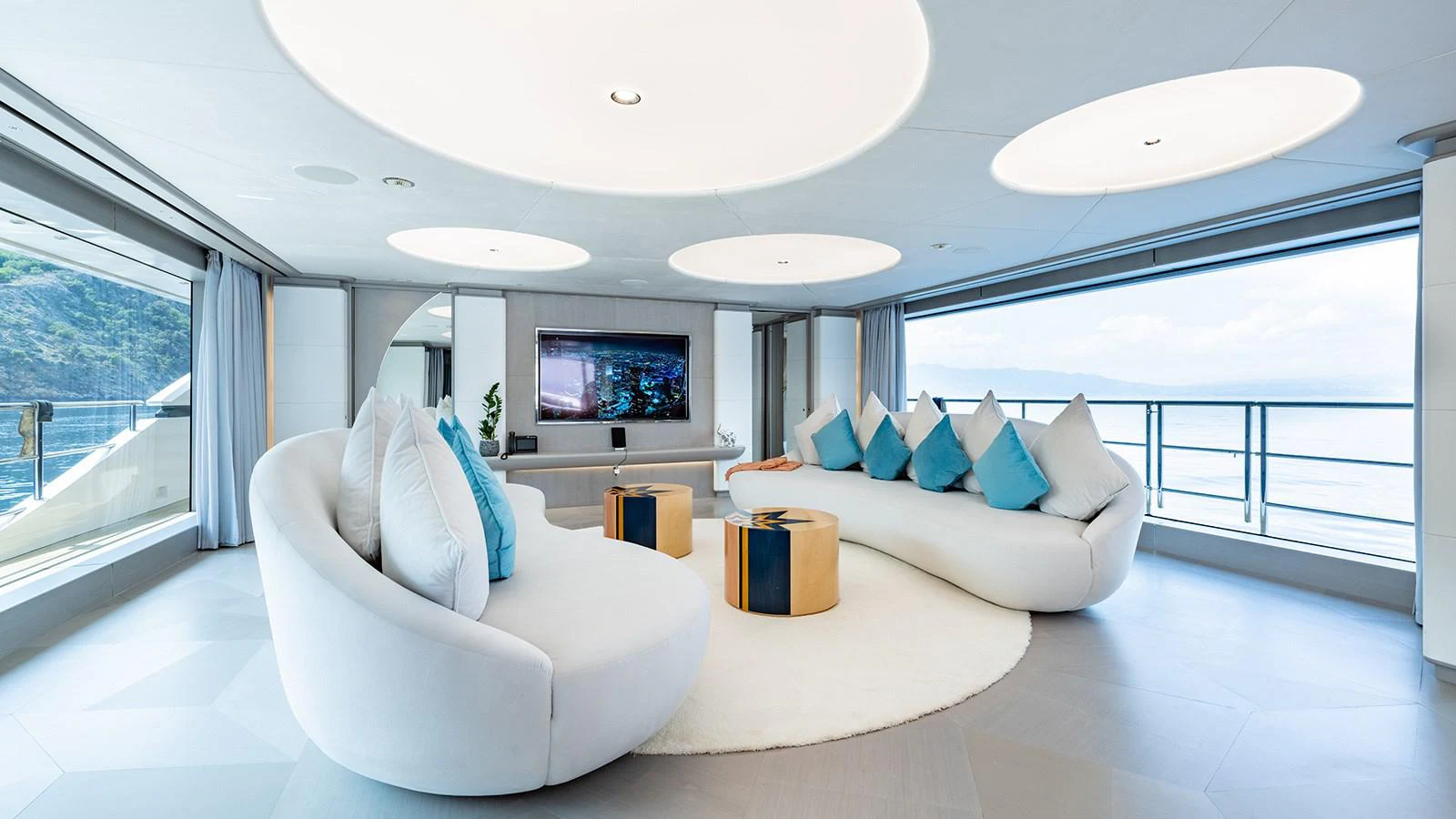 a modern looking living room aboard SEAGULL MRD Yacht for Sale