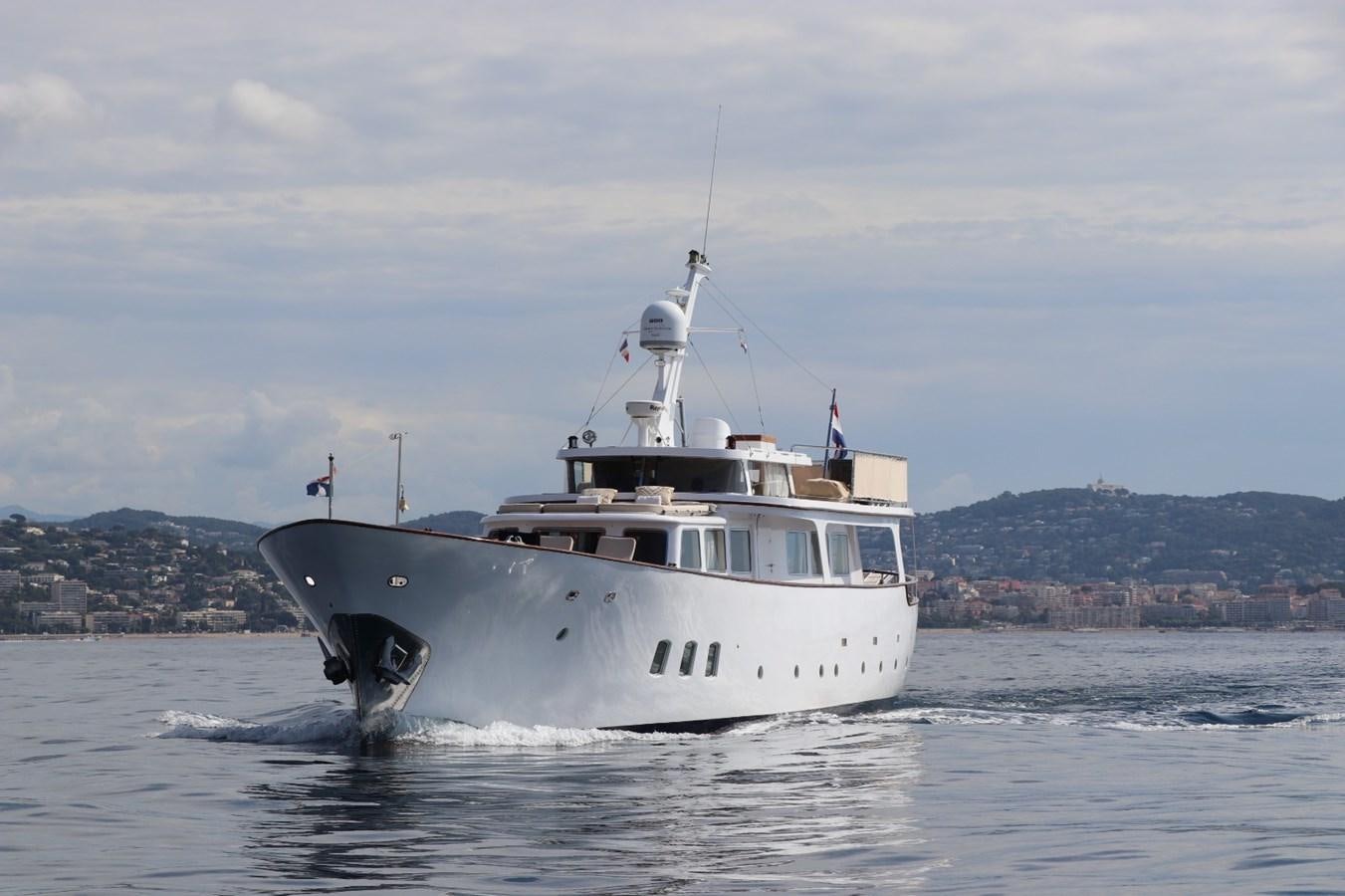 a boat in the water aboard SEALORD Yacht for Sale