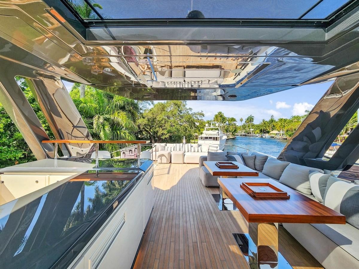 a deck with a pool aboard XFAF8532J021 Yacht for Sale