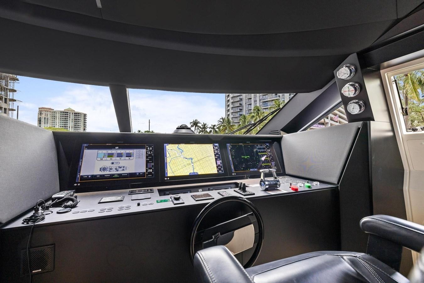 inside of a car aboard XFAF8532J021 Yacht for Sale