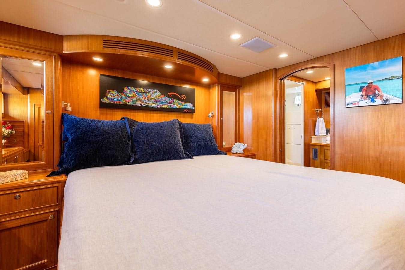 a bed in a hotel room aboard SUNSHINE Yacht for Sale