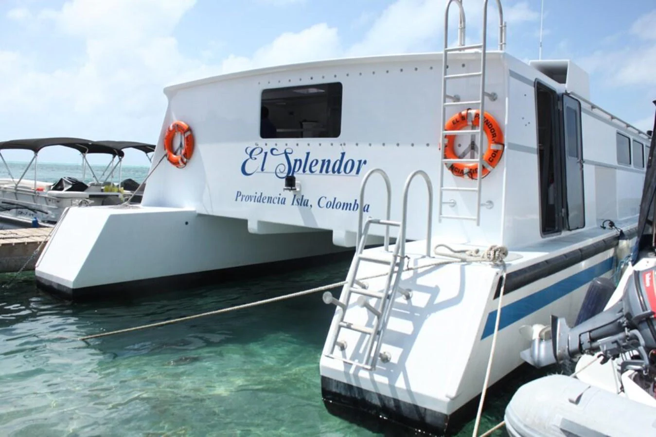 a white boat in the water aboard EL SPLENDOR Yacht for Sale