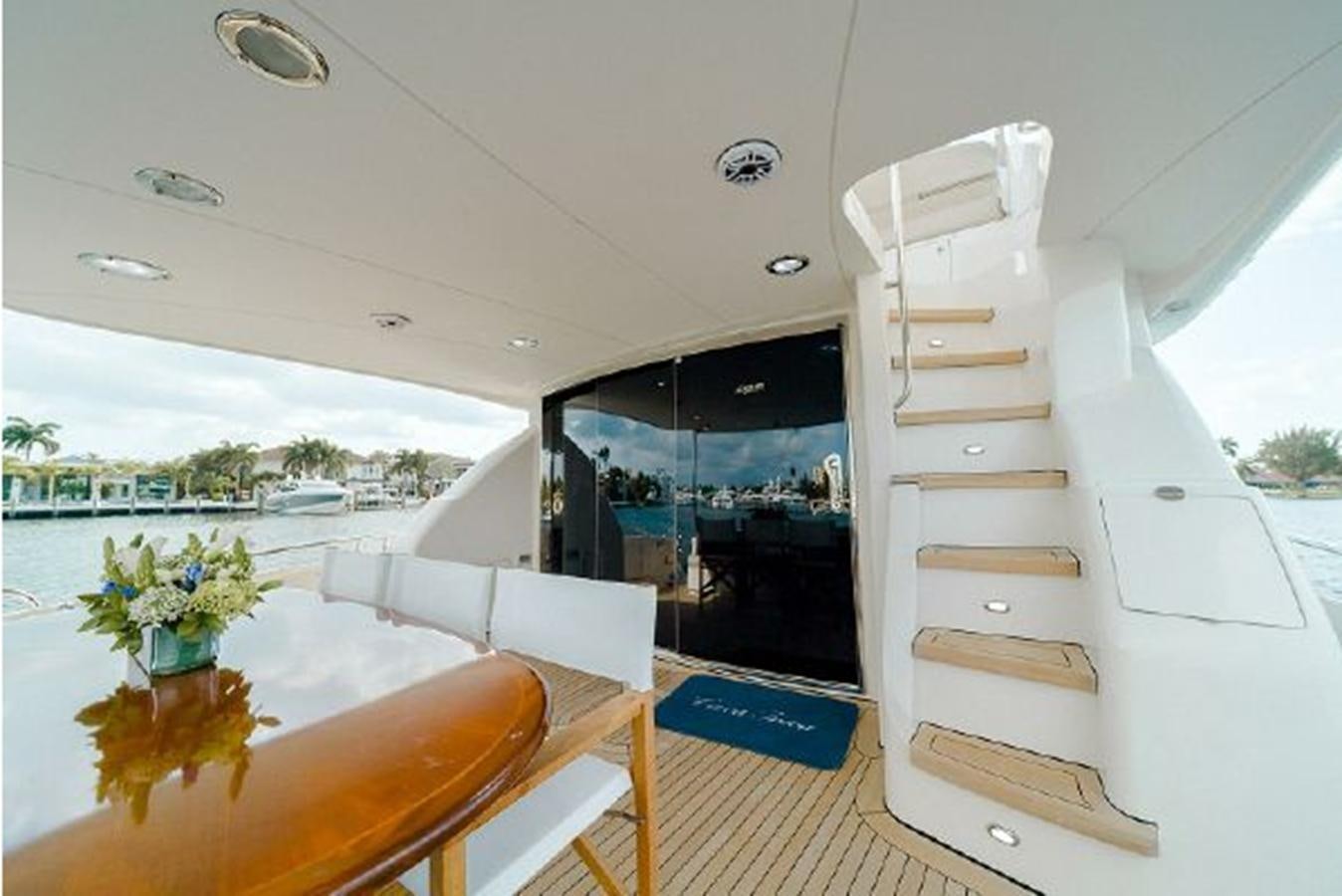 a room with a slide aboard 2007 LAZZARA 84 MOTOR Yacht for Sale