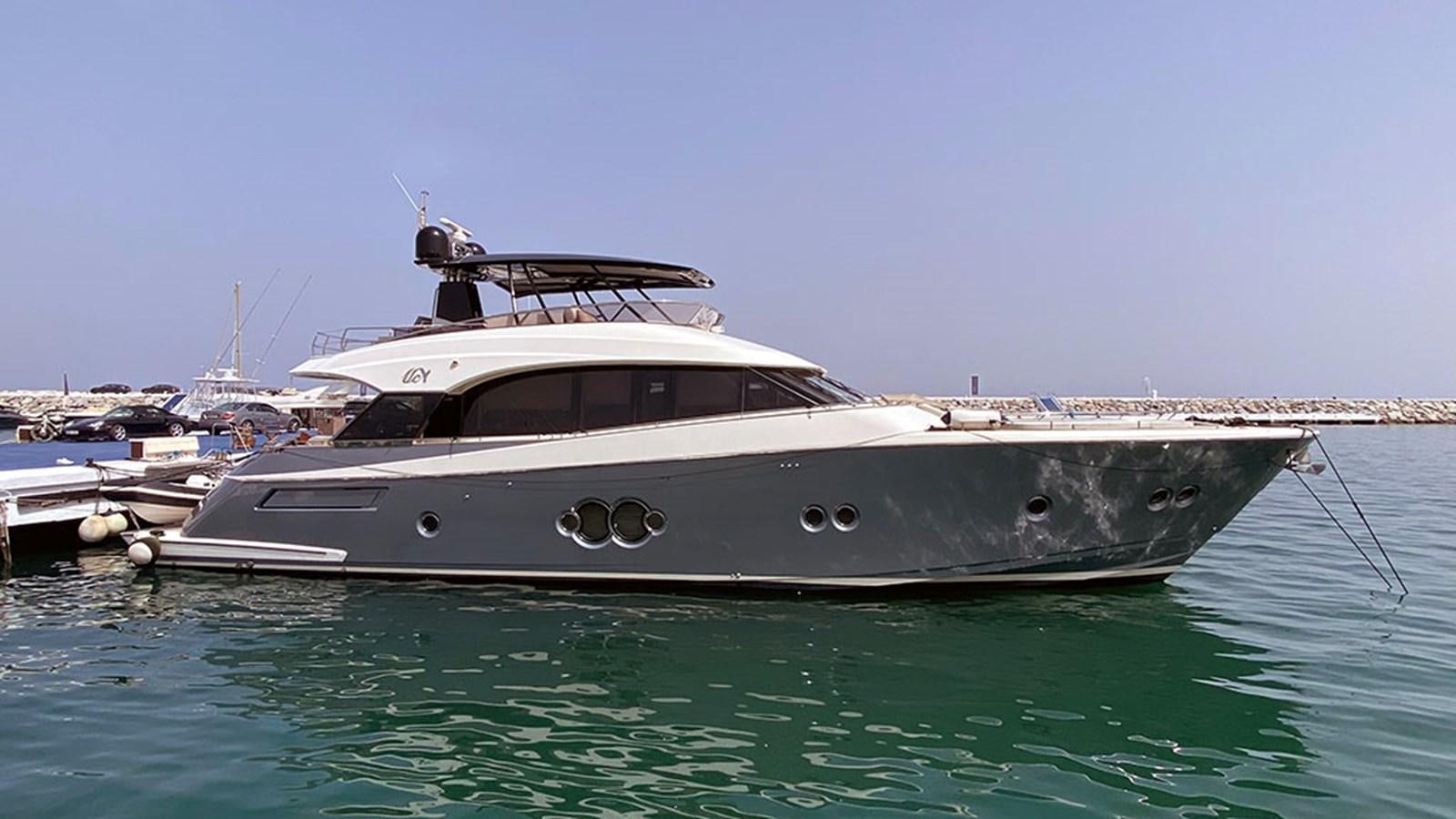 a boat in the water aboard CAPPUCCINO Yacht for Sale