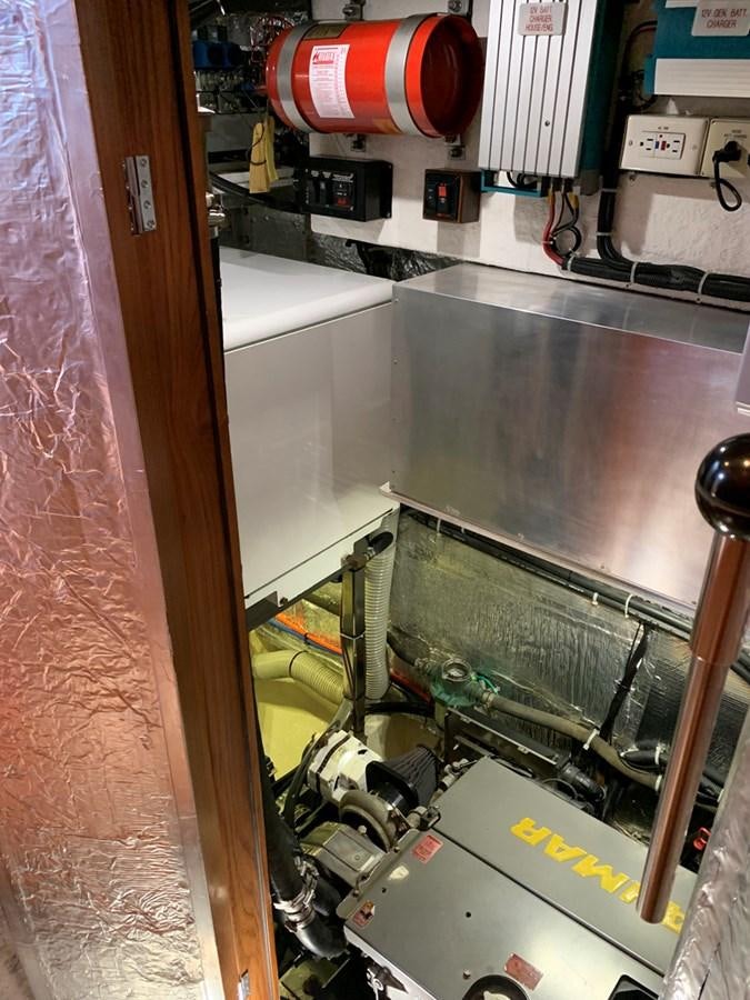 a machine with a metal tube aboard LUCKY B Yacht for Sale