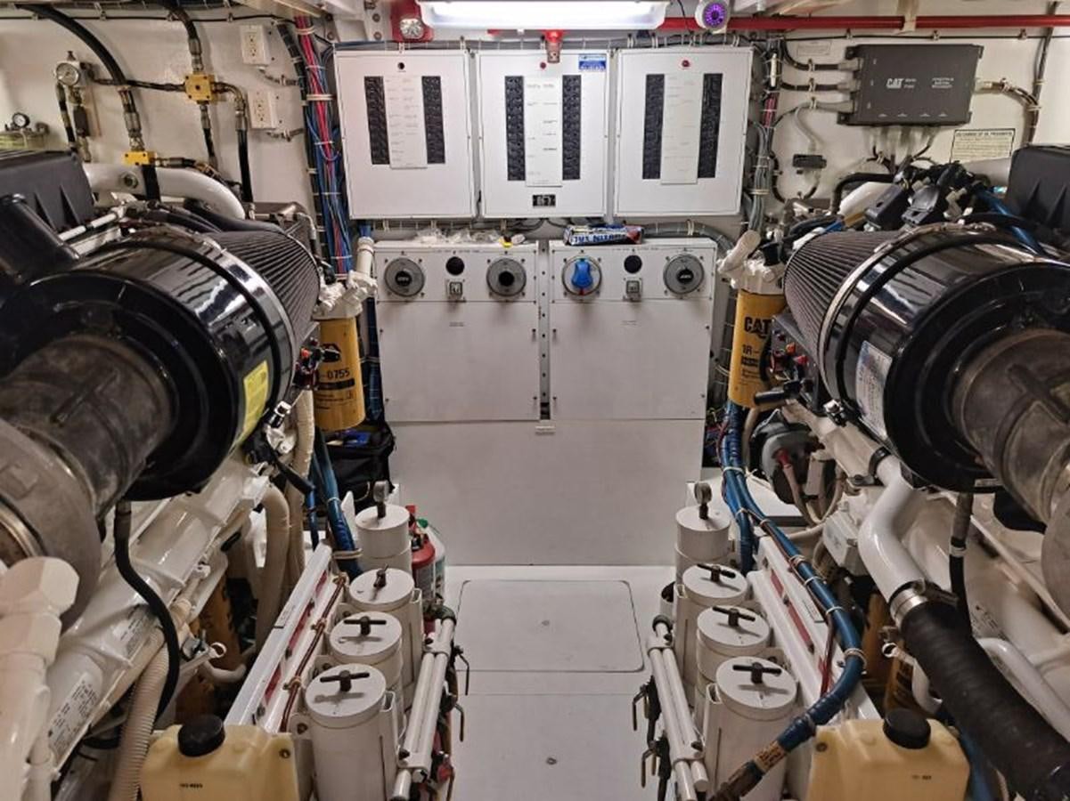 a large white machine aboard CLAIRE TOO Yacht for Sale