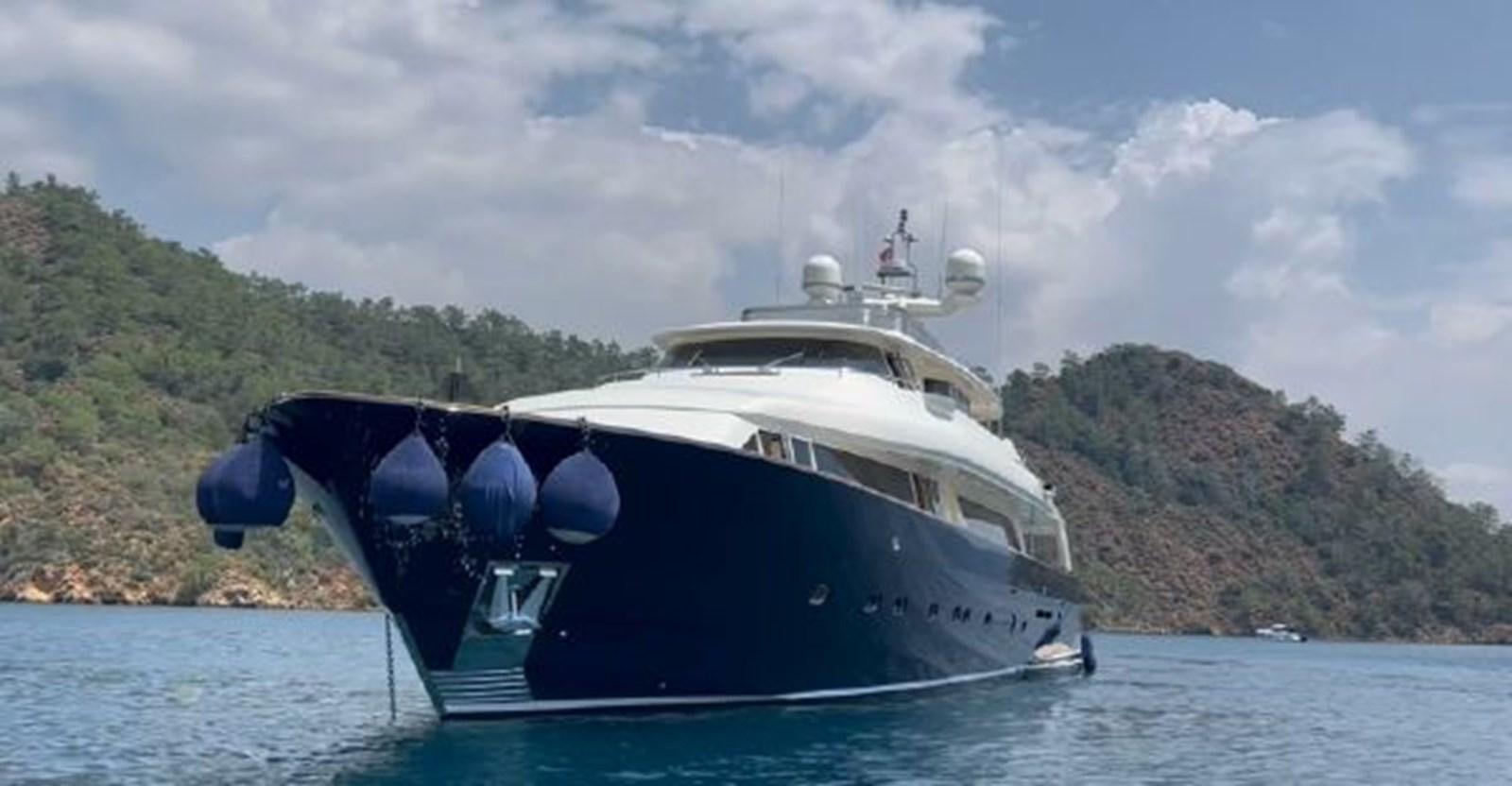 a boat in the water aboard STELLA MARIS Yacht for Sale