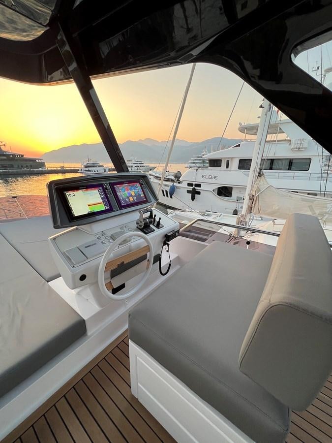 graphical user interface aboard AISULU Yacht for Sale