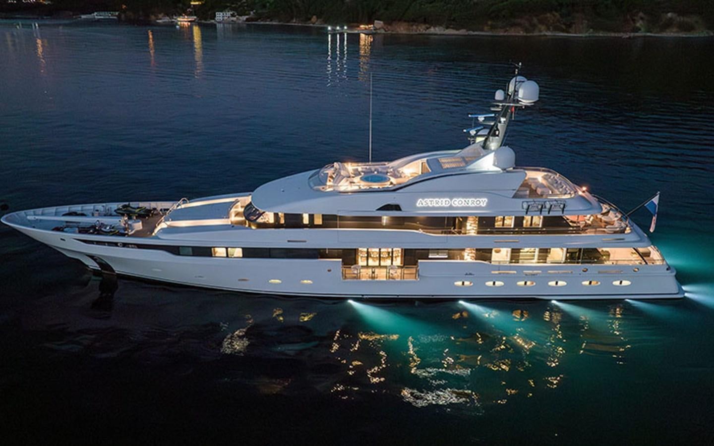 a boat on the water aboard MARUN Yacht for Sale