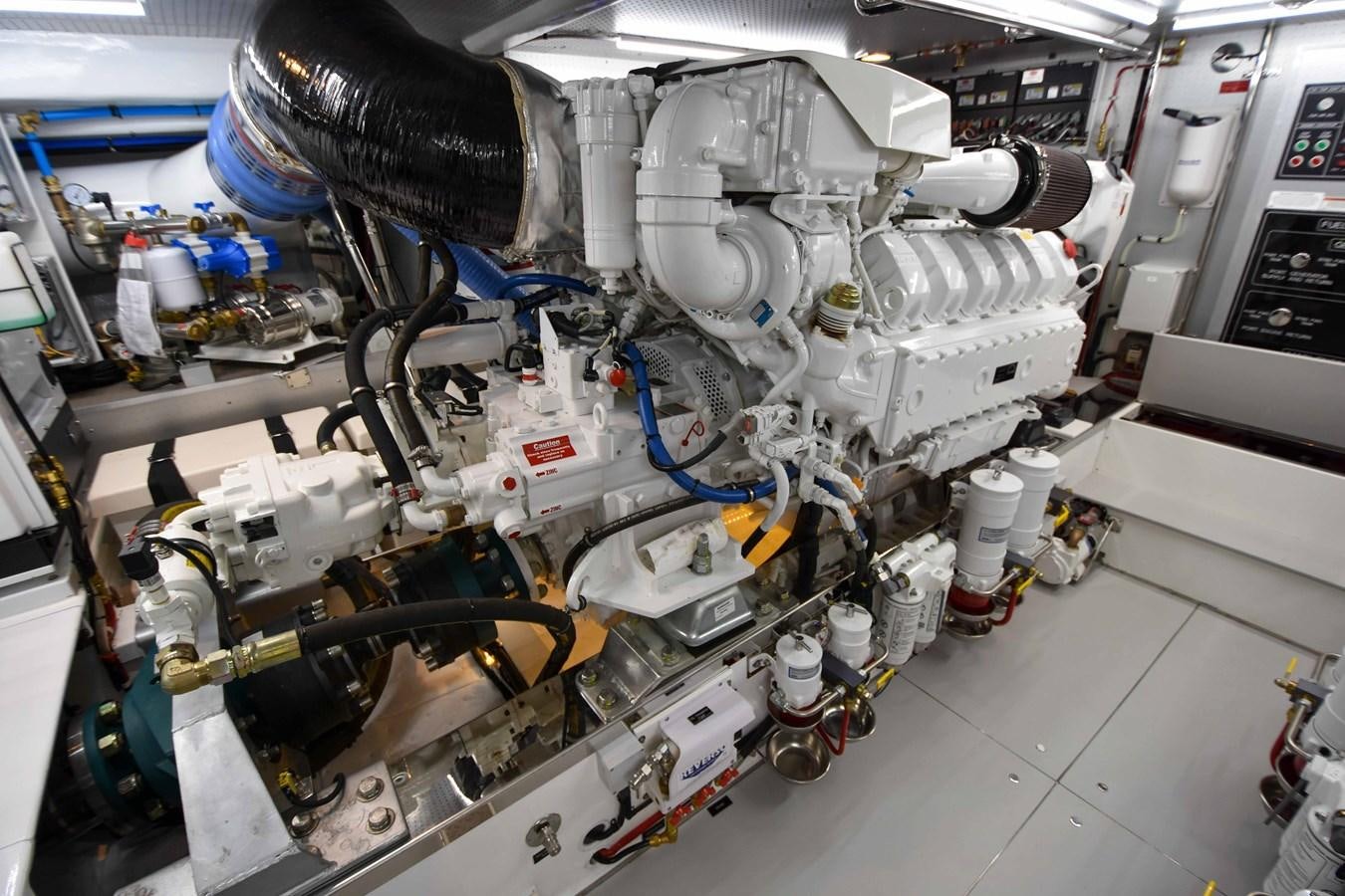 a machine with a large metal cylinder aboard FLEMING 78 - CLASSIC FLYBRIDGE Yacht for Sale