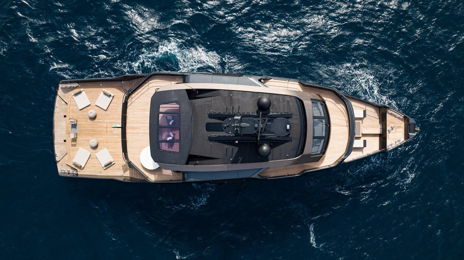 a space ship in the water aboard LASTOCHKA Yacht for Sale