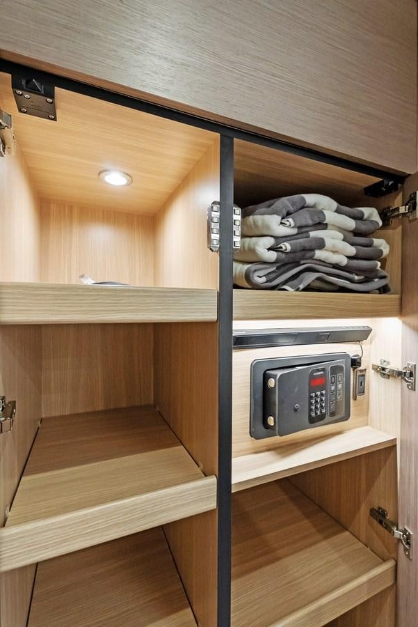 a microwave on a shelf aboard IT'S A GIRL Yacht for Sale