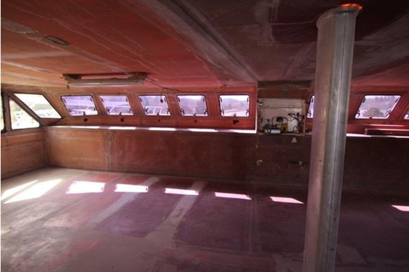 a train with a window aboard 2023 PDIGREE CAT BLOOMFIELD Yacht for Sale