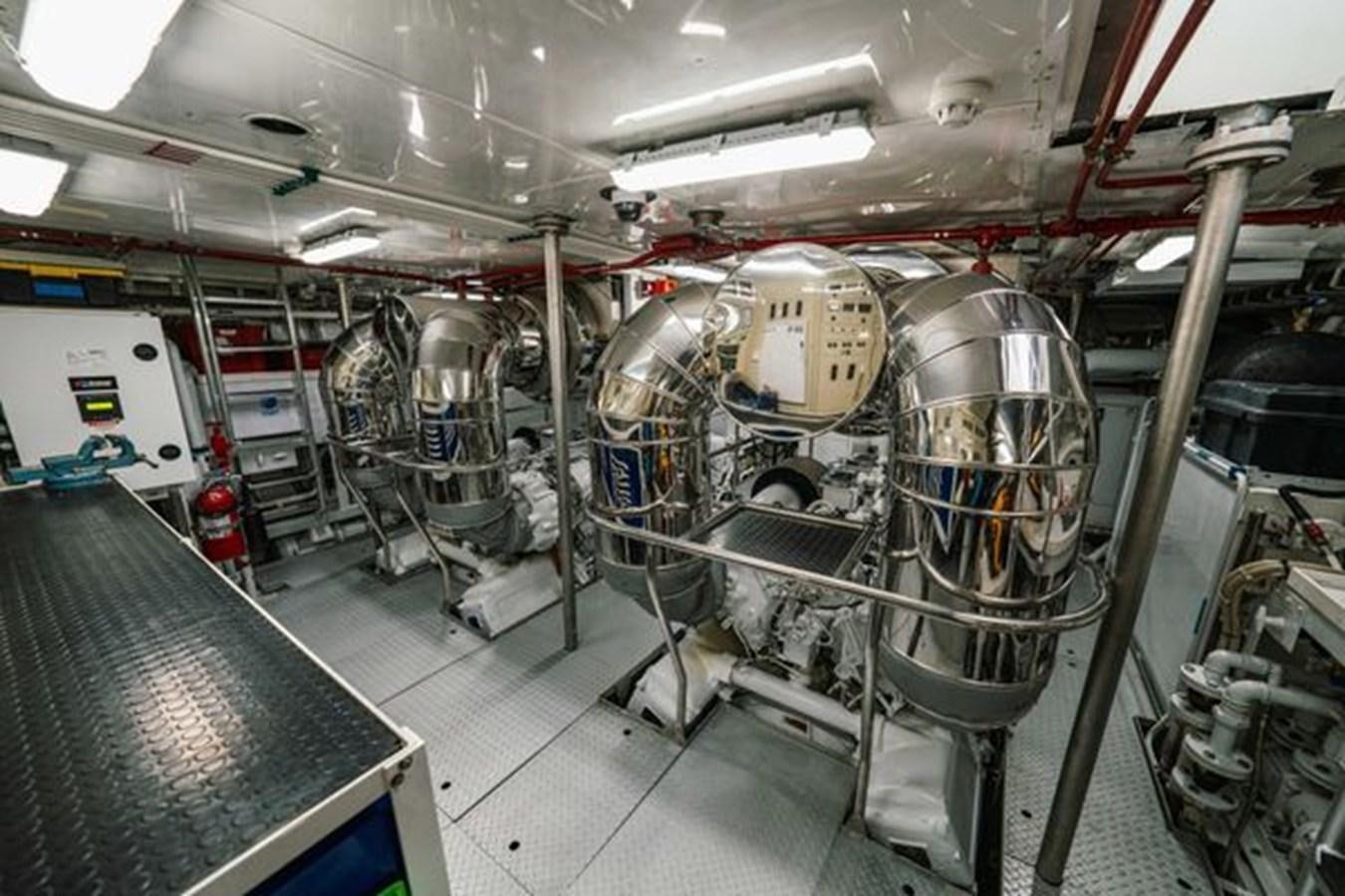 a room with machinery aboard 2003 BAGLIETTO 38M FAST FLY Yacht for Sale