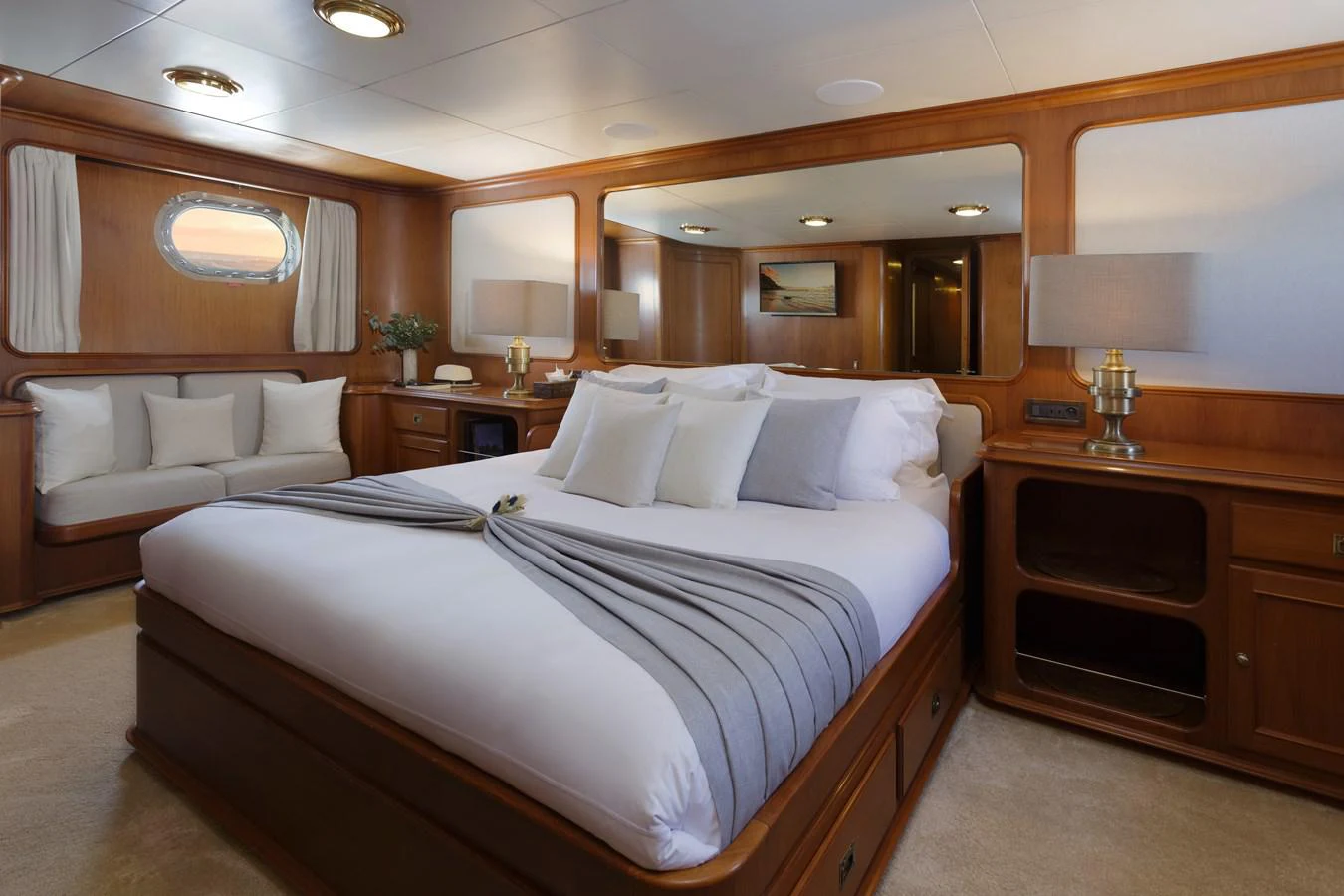 a large bed in a hotel room aboard ESPINOLA Yacht for Sale