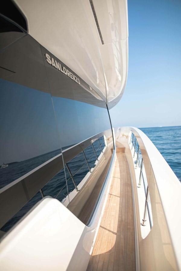 a boat on the water aboard 2019 SANLORENZO SX76 #16 Yacht for Sale
