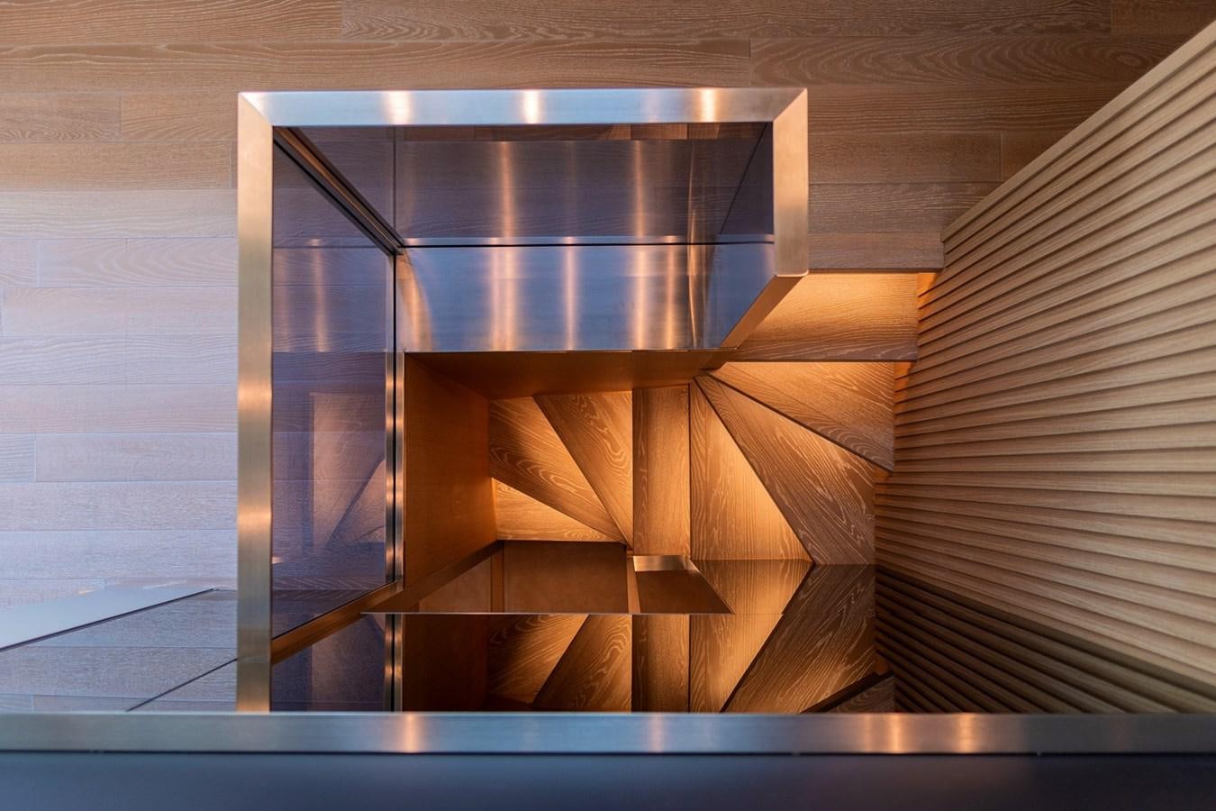 a metal cylinder with a metal handle aboard #813 - SANLORENZO SL90A Yacht for Sale