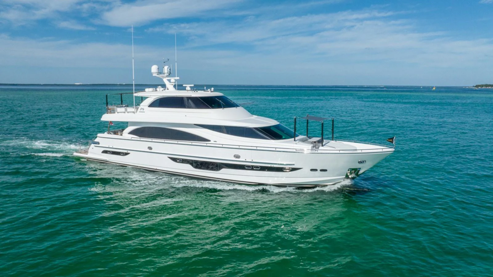 a white yacht in the water aboard 90 HORIZON Yacht for Sale