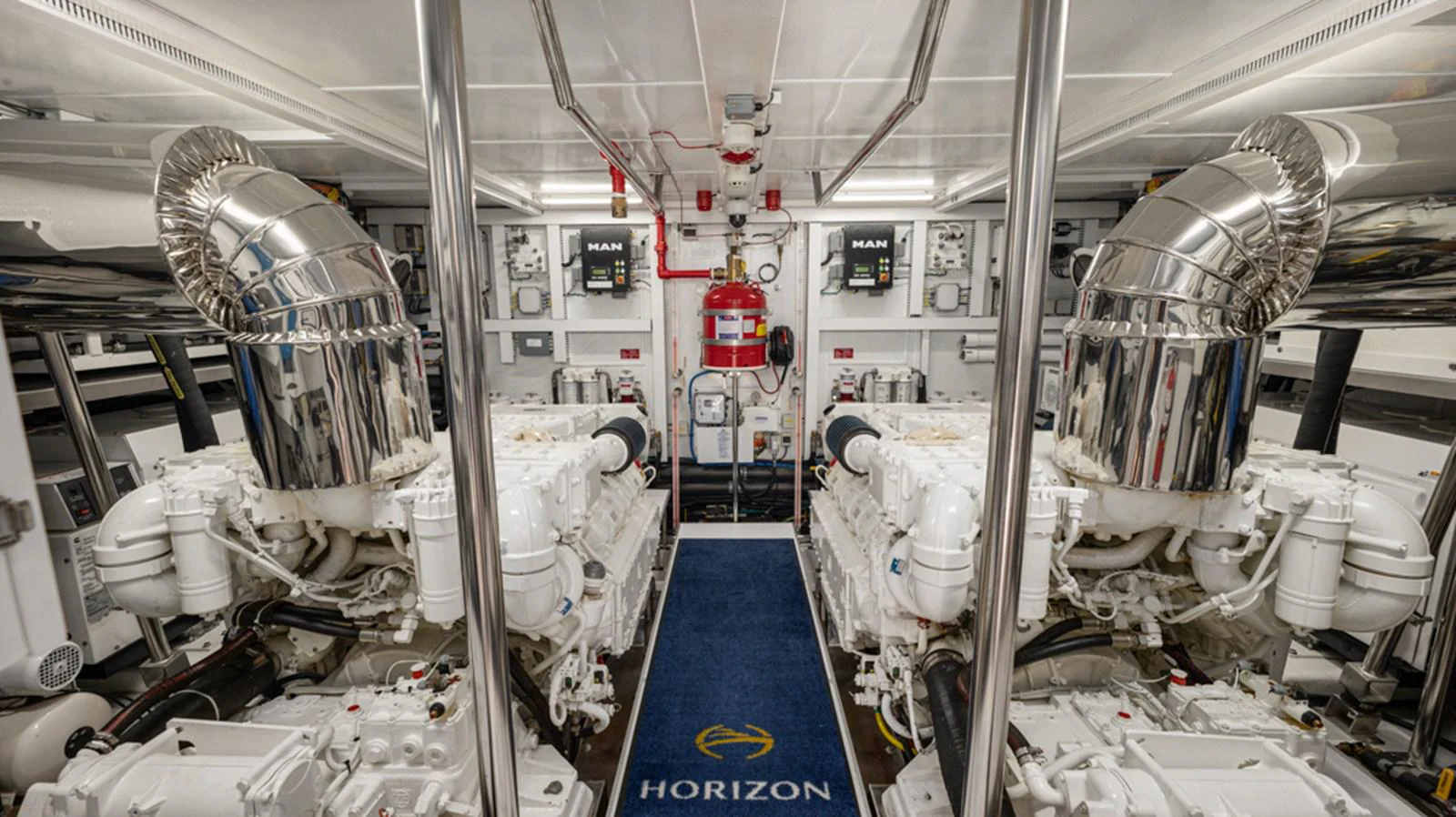 a room with machinery aboard 90 HORIZON Yacht for Sale