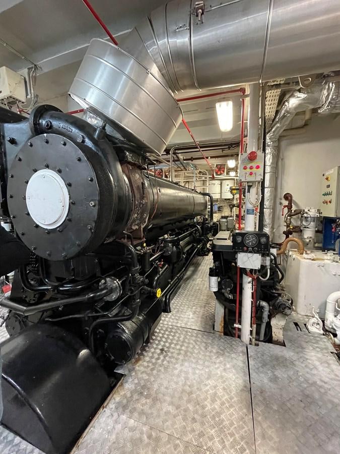 a large metal machine aboard SAN GENNARO Yacht for Sale