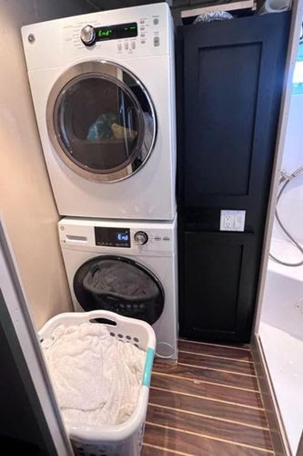 a washing machine and dryer aboard NORTHER VENTURE Yacht for Sale
