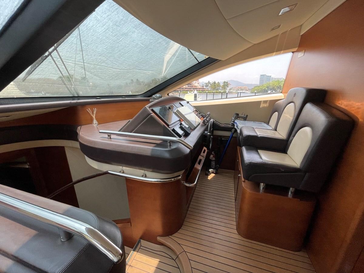 inside of a car aboard 2008 AZIMUT 75 FLY @ IXTAPA ZIHUATANEJO Yacht for Sale