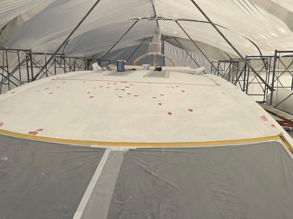 a large metal structure aboard GBXSK04137L607 Yacht for Sale