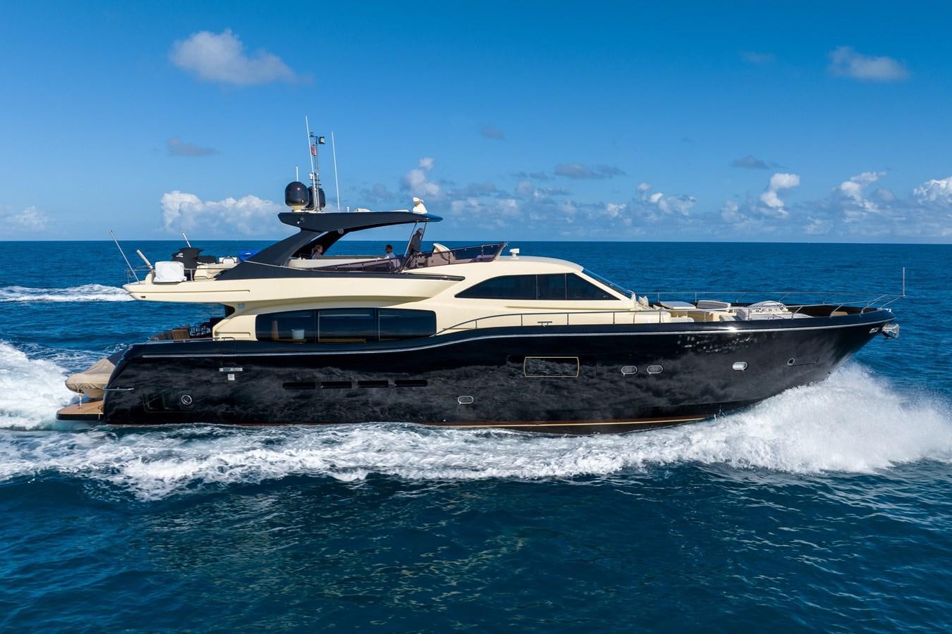 a boat on the water aboard ALTURA 840 Yacht for Sale