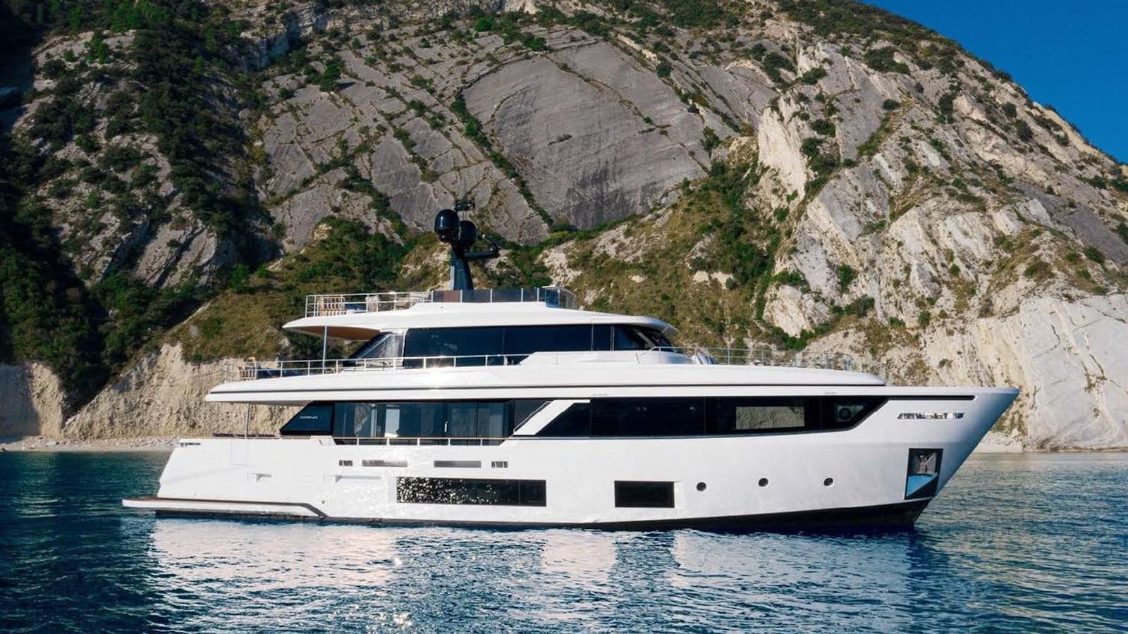 a boat on the water aboard DAYDREAM Yacht for Sale