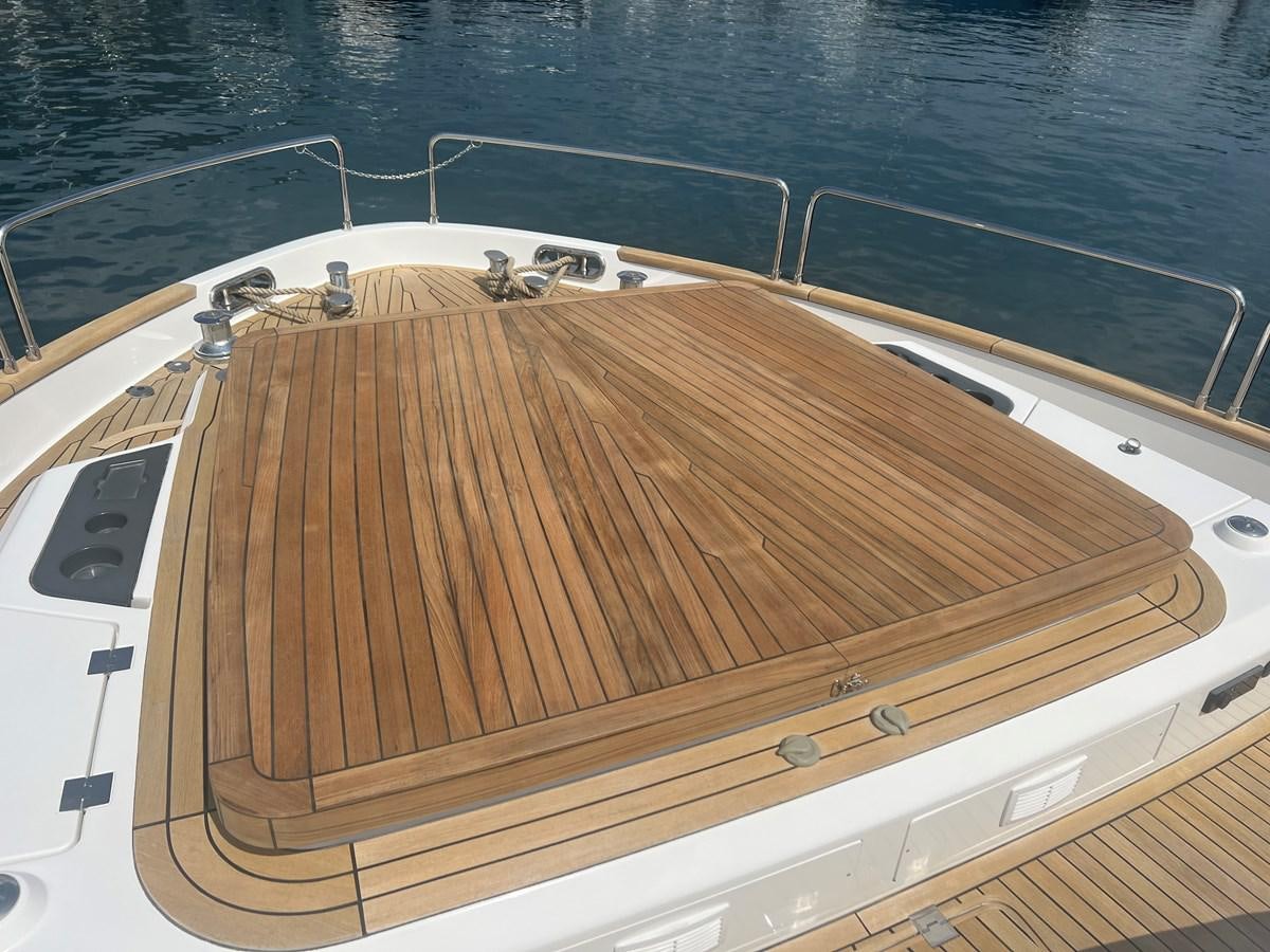 the inside of a boat aboard AVVENTURA Yacht for Sale