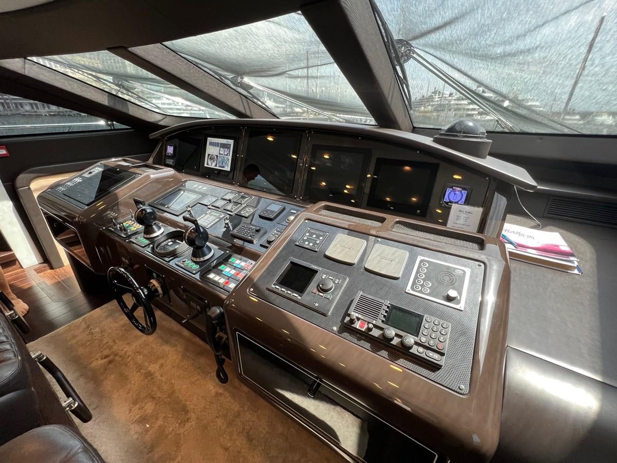 inside of a car aboard MANGUSTA MAXIOPEN 94#2 - MISS BUBBLES - CAREFULLY USED Yacht for Sale