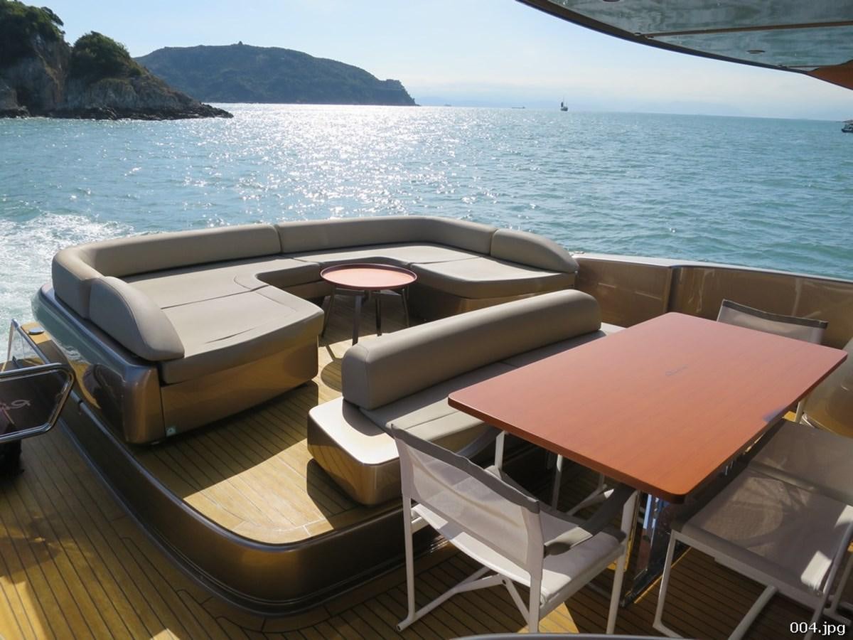 a boat on the water aboard RIVA 86 DOMINO Yacht for Sale