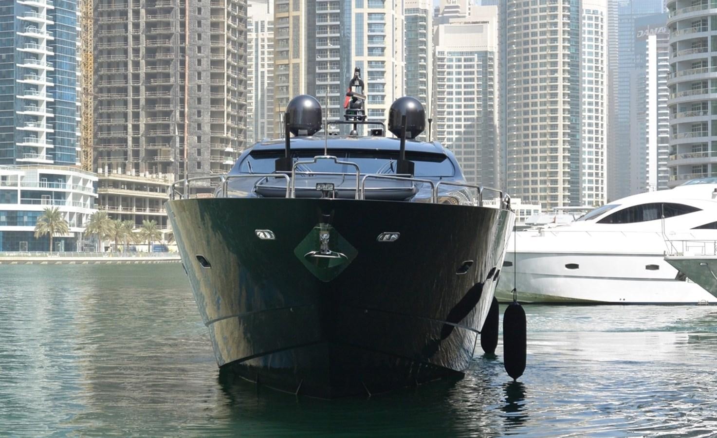 a boat in the water aboard 2004 SUNSEEKER PREDATOR 95 Yacht for Sale