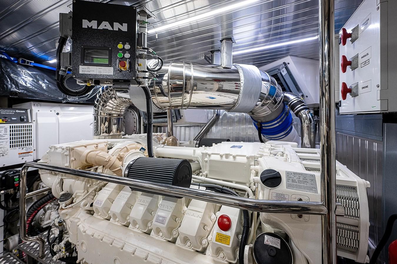 a machine with a machine aboard SO SO NICE Yacht for Sale