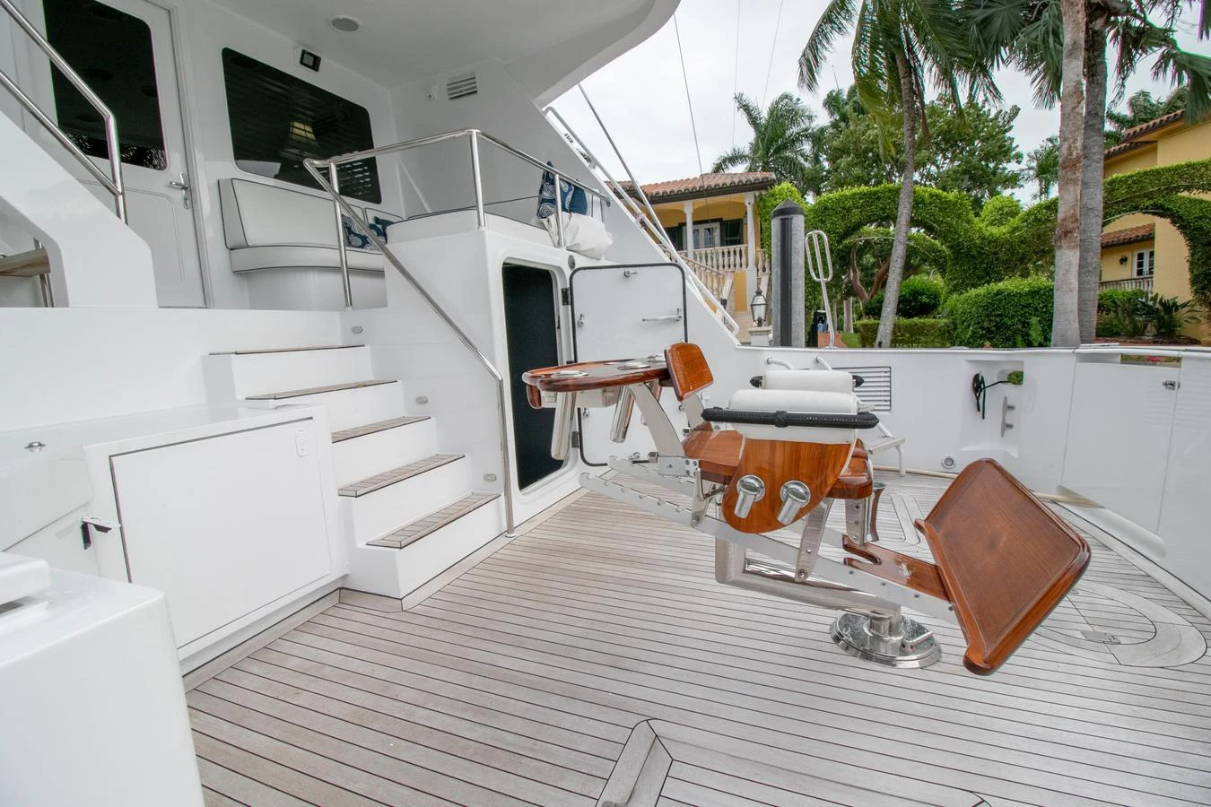 a house with a deck and a pool table aboard CHAIRMAN Yacht for Sale