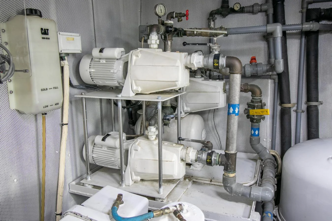 a machine with a large white cylinder aboard CHAIRMAN Yacht for Sale