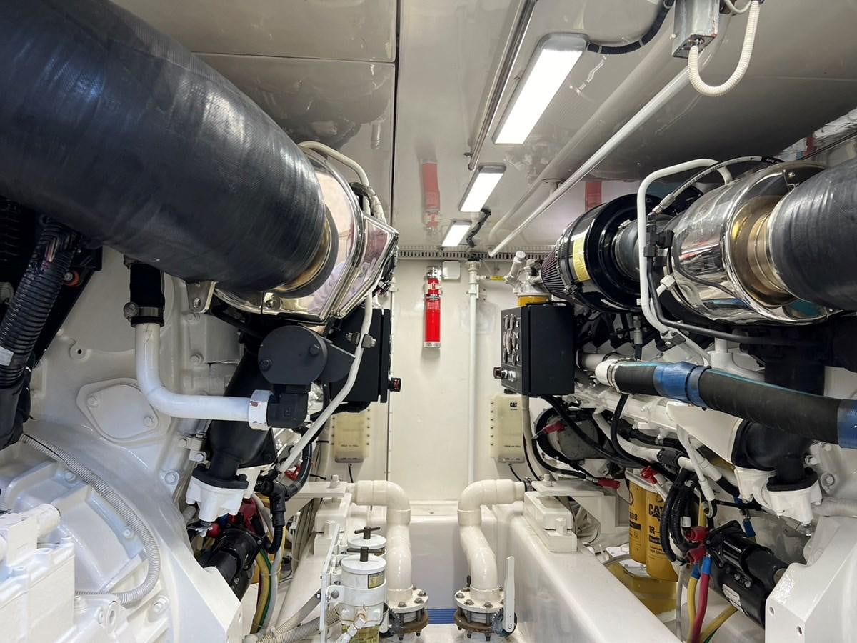 a machine with a large metal pipe aboard FORWARD Yacht for Sale