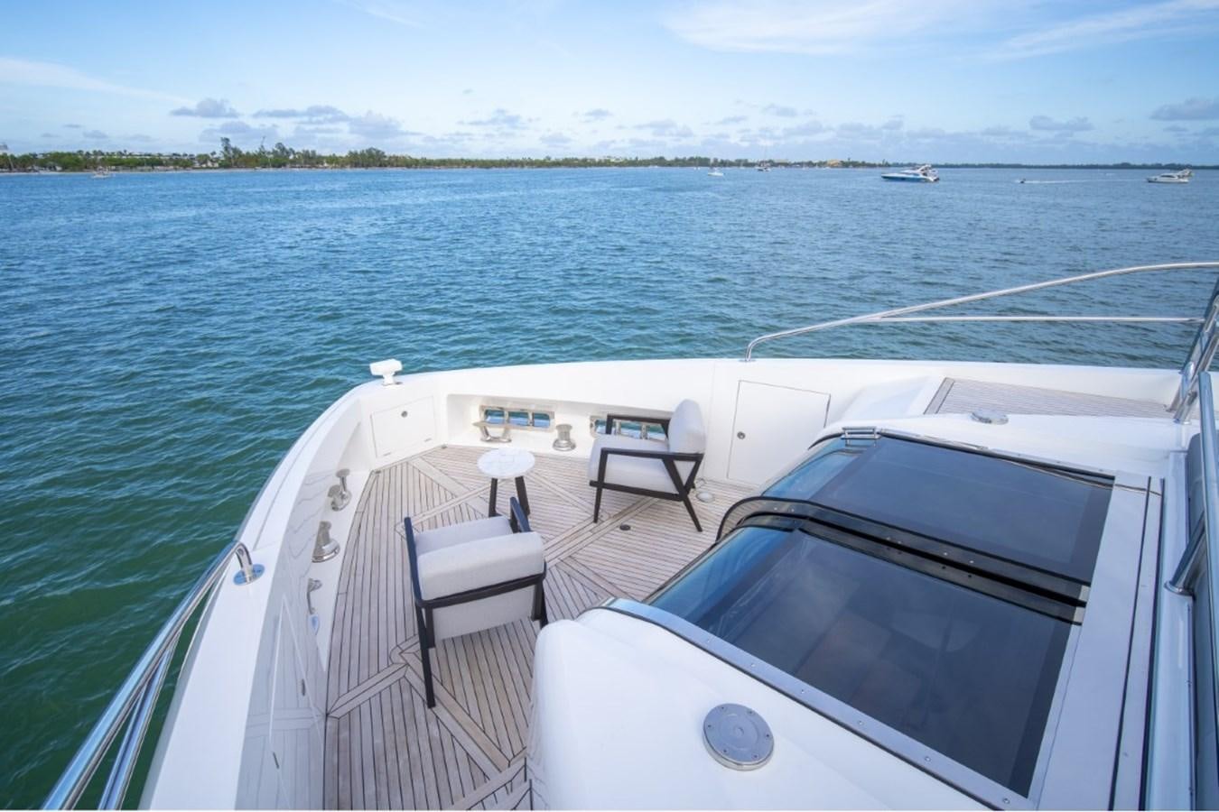 a boat on the water aboard SUNSEEKER 90/25 Yacht for Sale